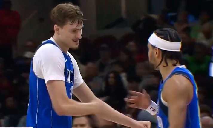 开云登录入口-分差20分了！弗拉格飞身大帽哈登&amp;反击助攻内姆哈德三分打停骑士